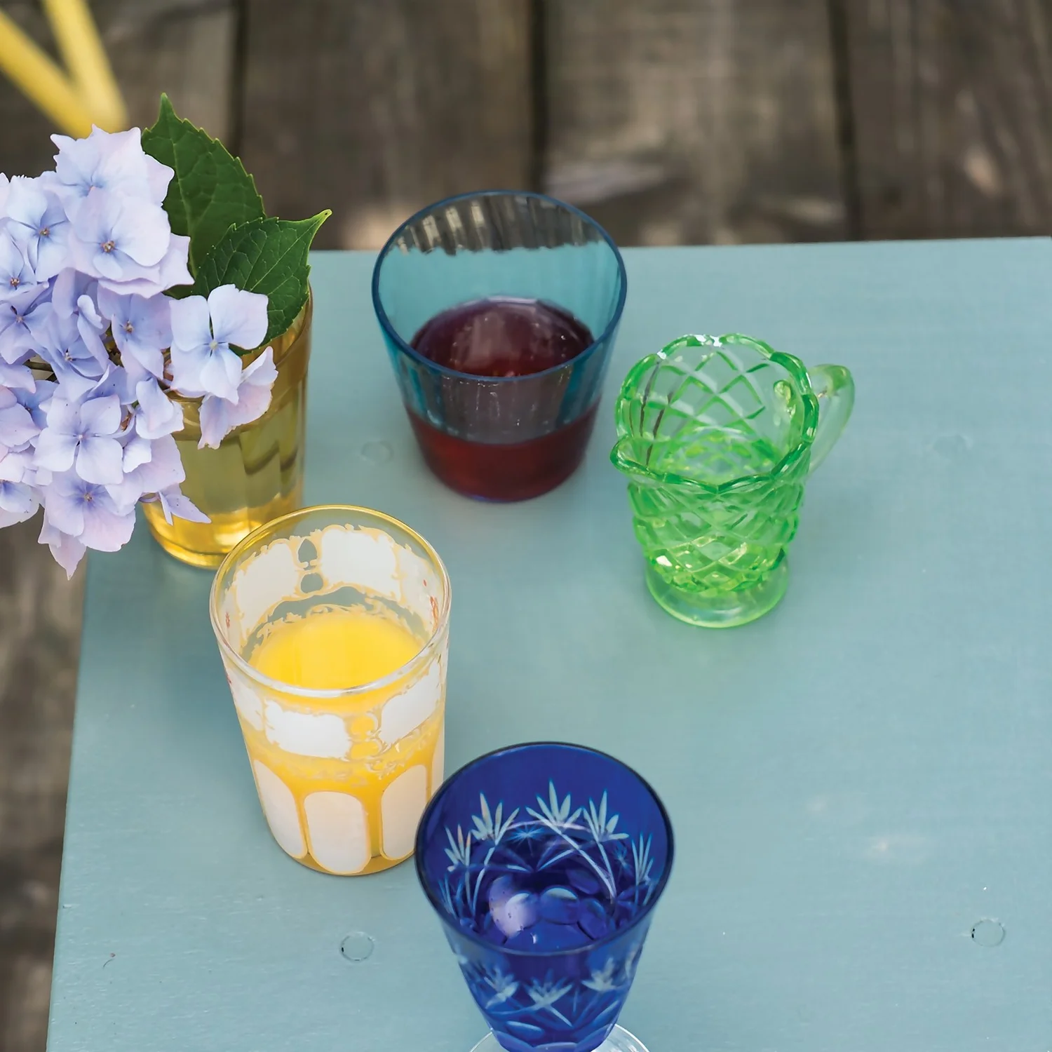 Farrow & Ball Estate Eggshell Paint Dix Blue - 750ml 4 Farrow & Ball Estate Eggshell Paint Dix Blue - 750ml - Image 2