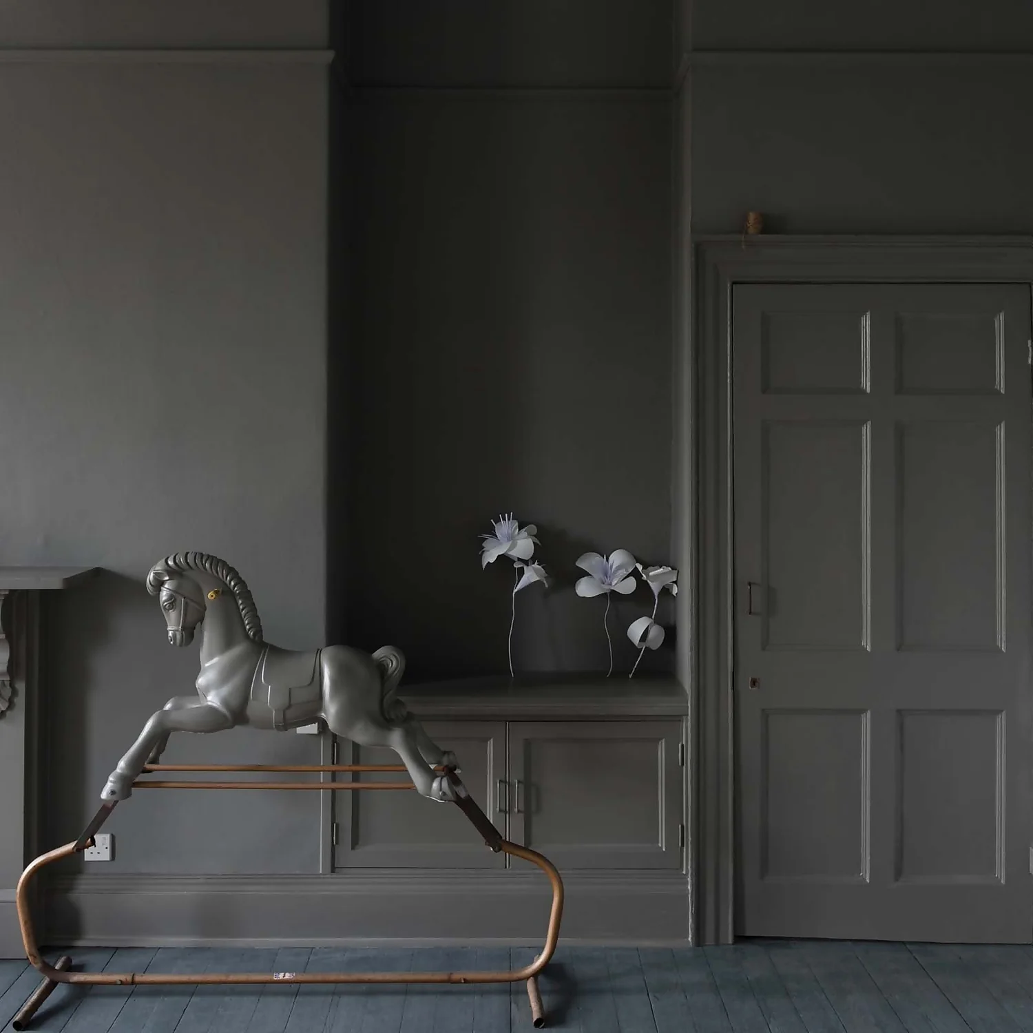 Farrow & Ball Modern Eggshell Paint Mole's Breath - 750ml 4 Farrow & Ball Modern Eggshell Paint Mole's Breath - 750ml - Image 2