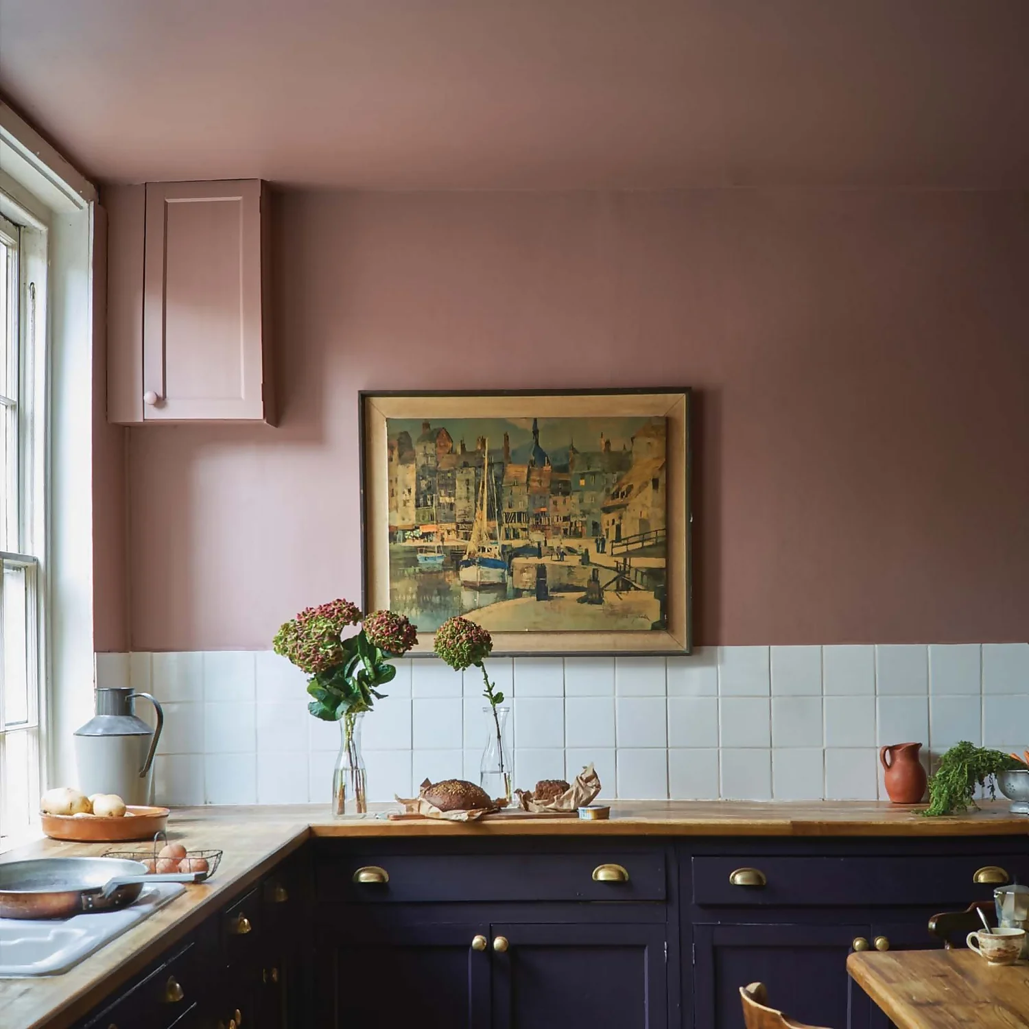 Farrow & Ball Full Gloss Paint Sulking Room Pink - 750ml 7 Farrow & Ball Full Gloss Paint Sulking Room Pink - 750ml - Image 5