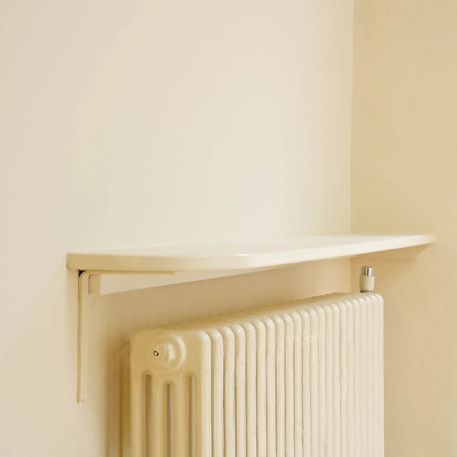 Farrow & Ball Estate Matt Emulsion Paint Matchstick - Tester 100ml 4 Farrow & Ball Estate Matt Emulsion Paint Matchstick - Tester 100ml - Image 2