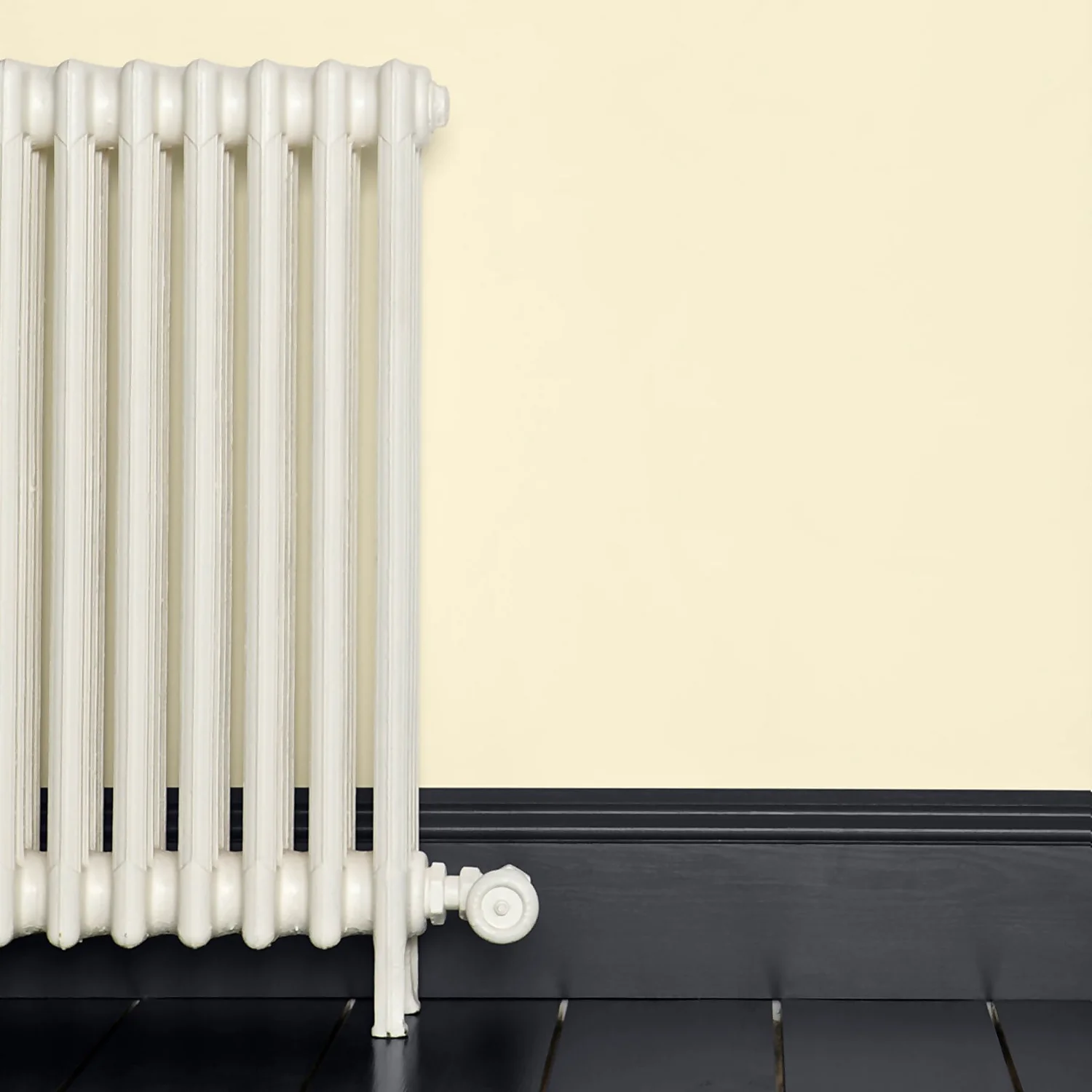 Farrow & Ball Estate Matt Emulsion Paint Tallow - Tester 100ml 4 Farrow & Ball Estate Matt Emulsion Paint Tallow - Tester 100ml - Image 2