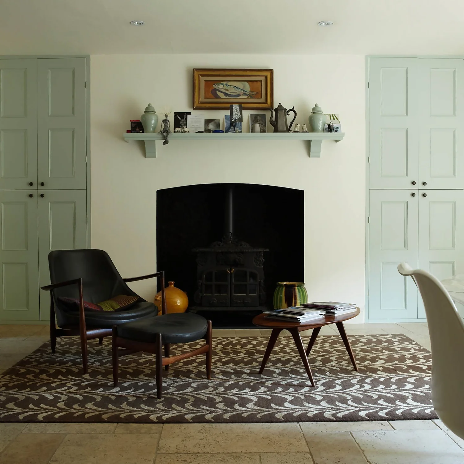 Farrow & Ball Estate Matt Emulsion Paint Teresa's Green - Tester 100ml 4 Farrow & Ball Estate Matt Emulsion Paint Teresa's Green - Tester 100ml - Image 2